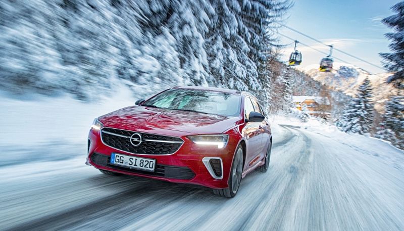 Sicher fahren: Die Herbst- und Winter-Serviceangebote von Opel